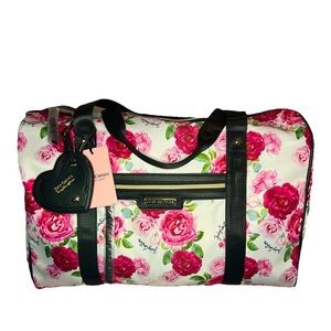 NWT Juicy Couture White/Pink/Black Romantic Rose Weekender Bag